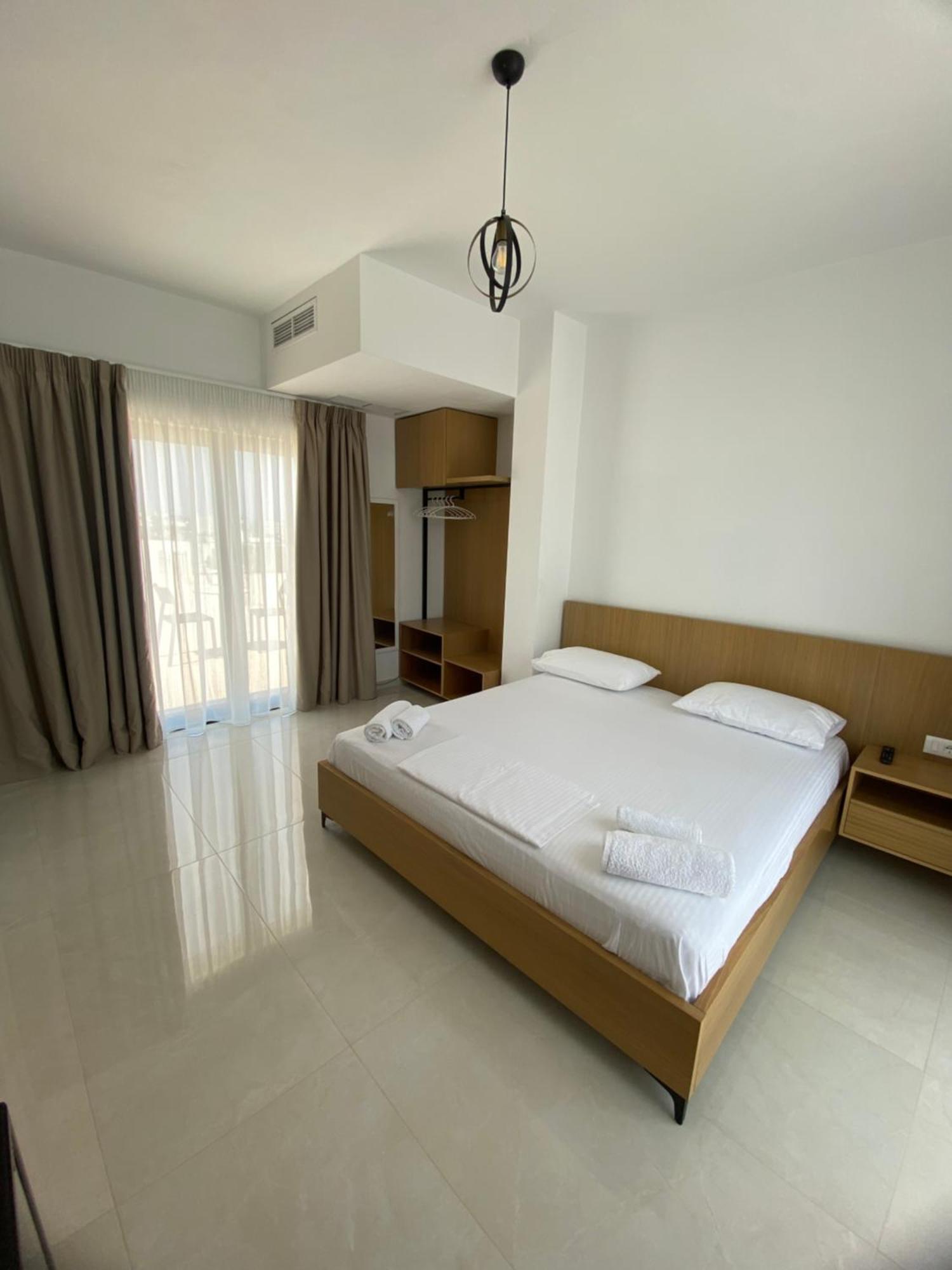 Belsar Hotel Ksamil Buitenkant foto