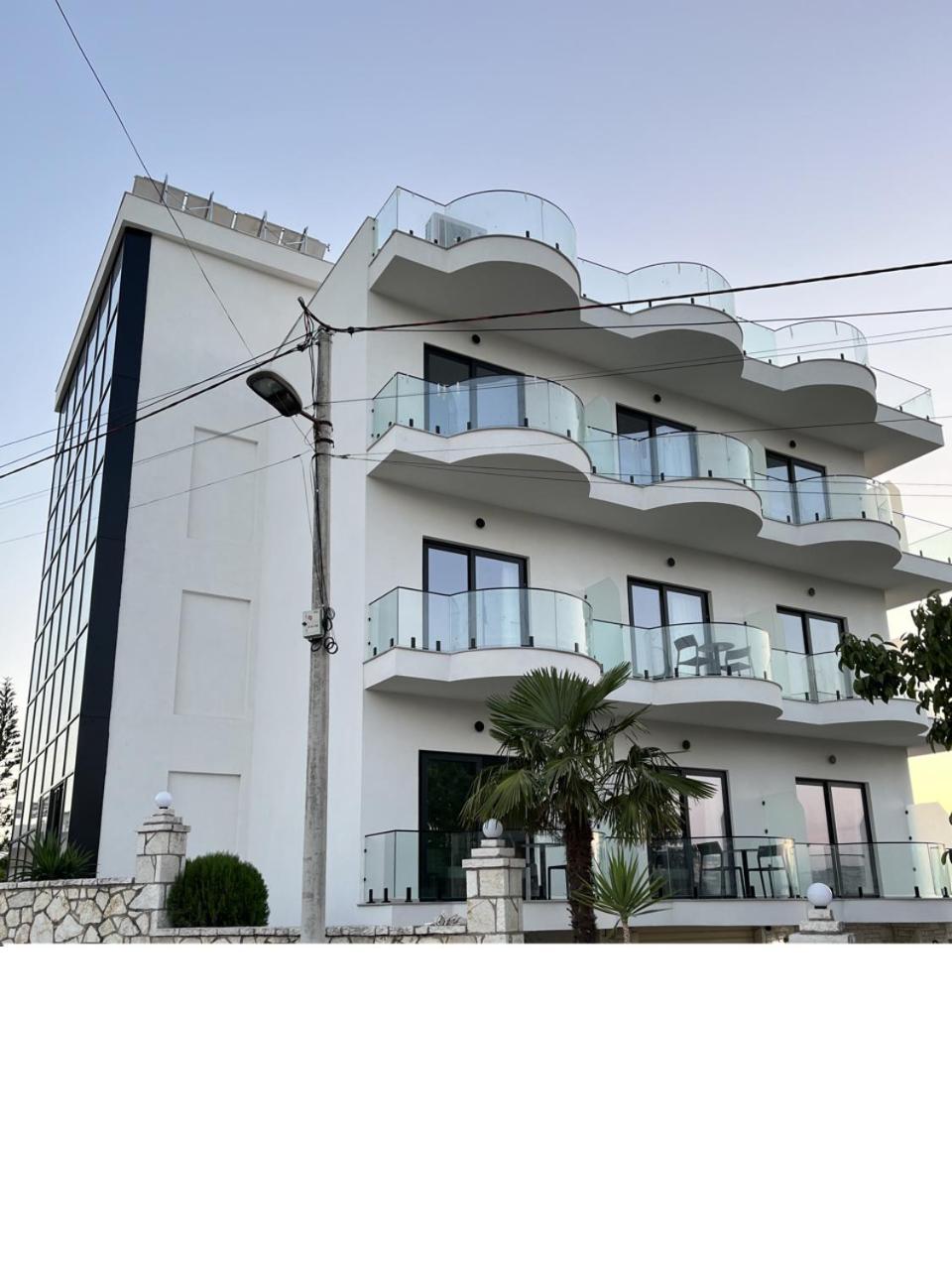 Belsar Hotel Ksamil Buitenkant foto