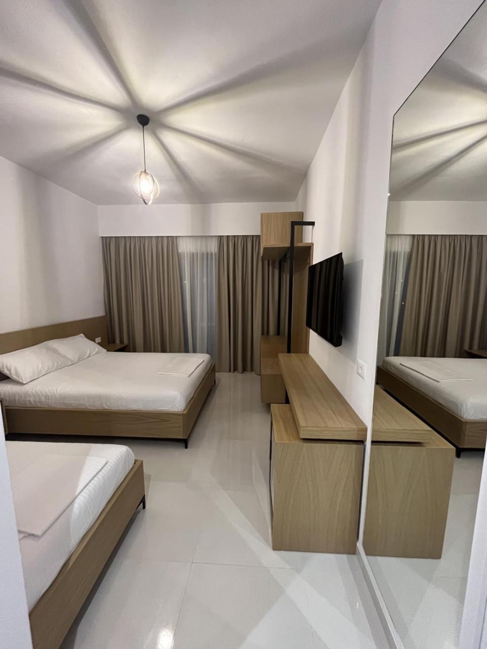 Belsar Hotel Ksamil Buitenkant foto