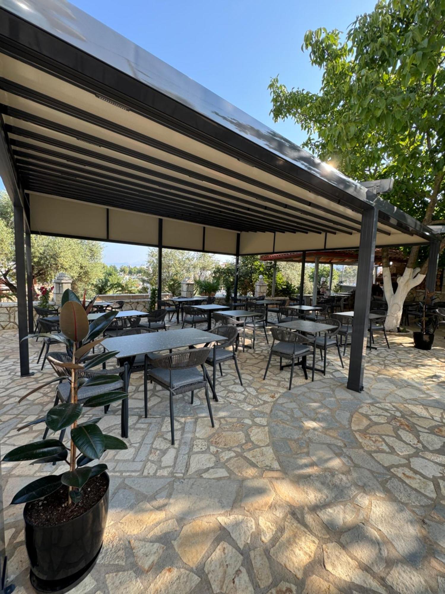 Belsar Hotel Ksamil Buitenkant foto